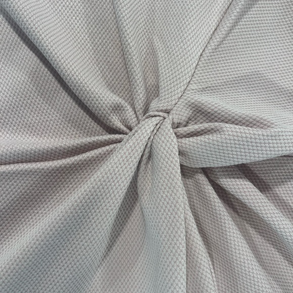 EXPRESS Pale Pink Shirt Sleeve Woman’s Shirt - Picture 3 of 6